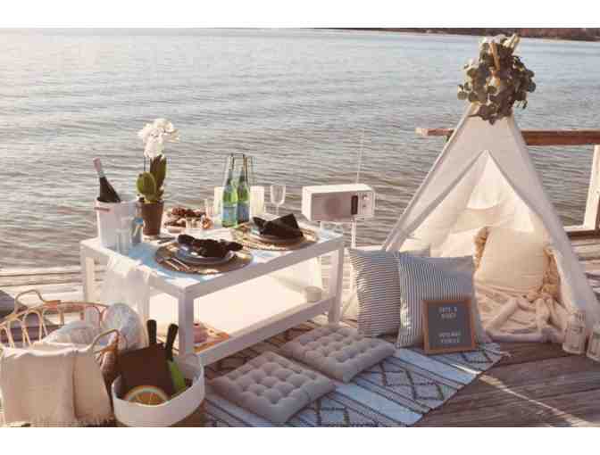 Luxury Picnic For Two Provided by Potomac Picnics!