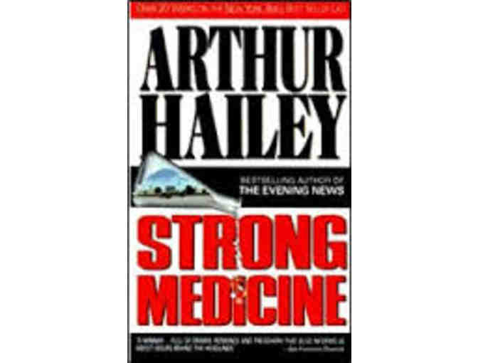 Award Winning Series: 2001-2002 'Strong Medicine' with Janine Turner, Autographed