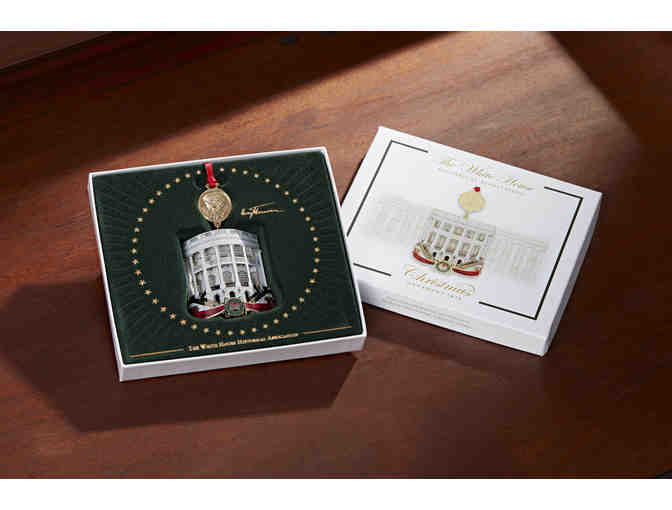 White House Christmas Ornament! Elegant, Beautiful and Collectible!
