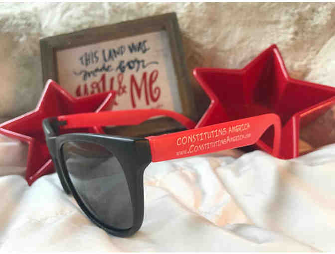 Constituting America's Gift Basket Filled with Online Store Plus Patriotic Surprises!