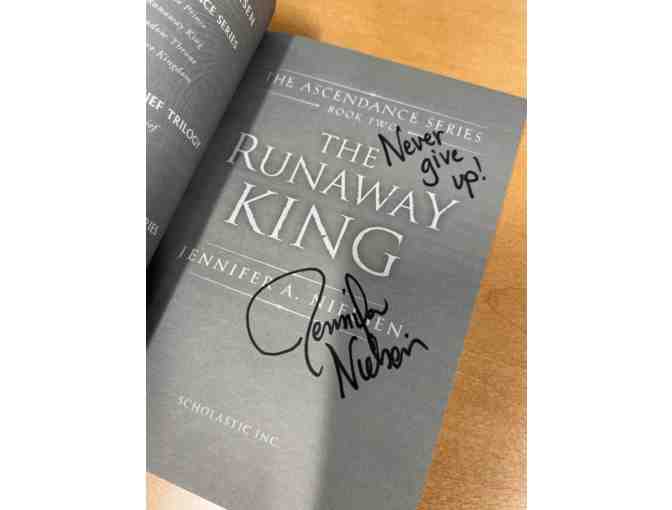 The Runaway King (The Ascendance Series, Book 2) - Jennifer Nielsen *Autographed*