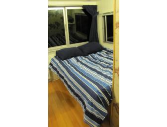 3 day/2 Night Stay on a Houseboat in Boston