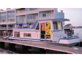 3 day/2 Night Stay on a Houseboat in Boston