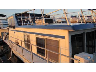 3 day/2 Night Stay on a Houseboat in Boston