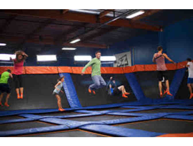 Skyzone Trampoline Park $25 gift card