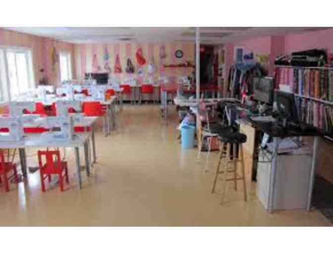 SEW FUN! Newton Sewing Studio: Deluxe Sewing Party for 15