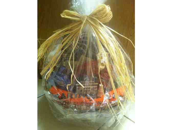 Earthwise Pet Gift Basket