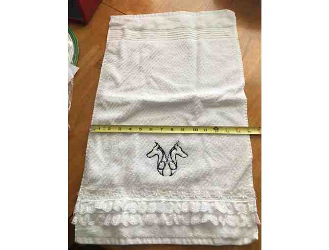 Embroidered Doberman Hand Towel Set