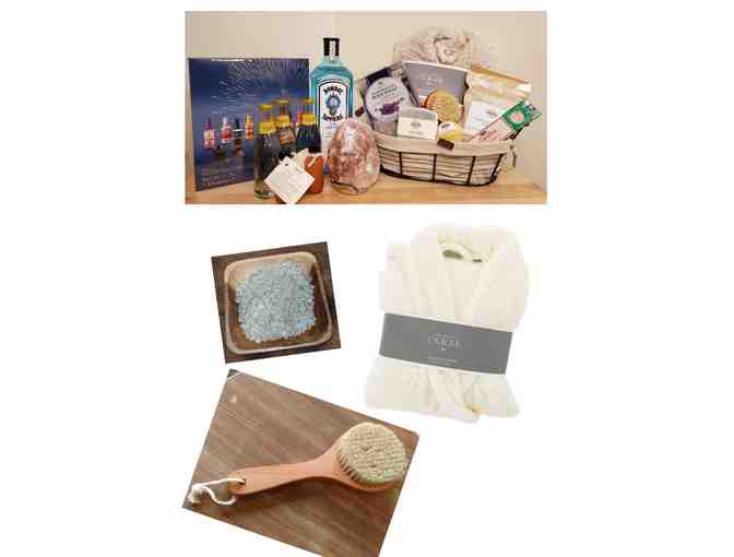 'Indulge Your Senses' with this Spa and Alcohol Box!