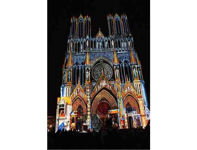 FRANCE: right at REIMS CATHEDRAL!! The perfect combo of LUXURY and COMFORT- 3 night stay