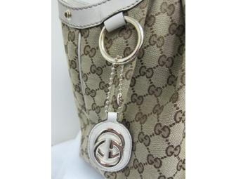 Italian Elegance:Gucci Handbag