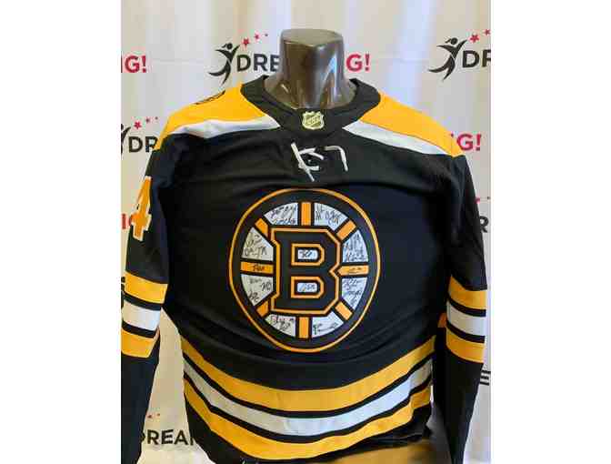 2018-2019 Boston Bruins Team Signed - Wagner Jersey