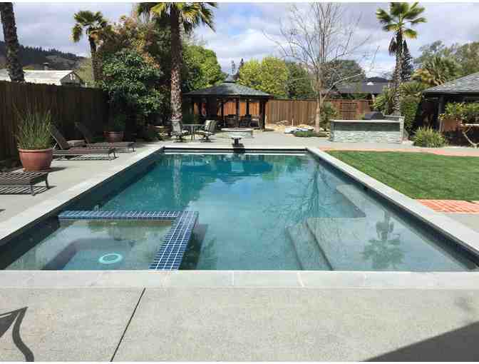 Cloverdale Home - Luxurious Wine Country Getaway