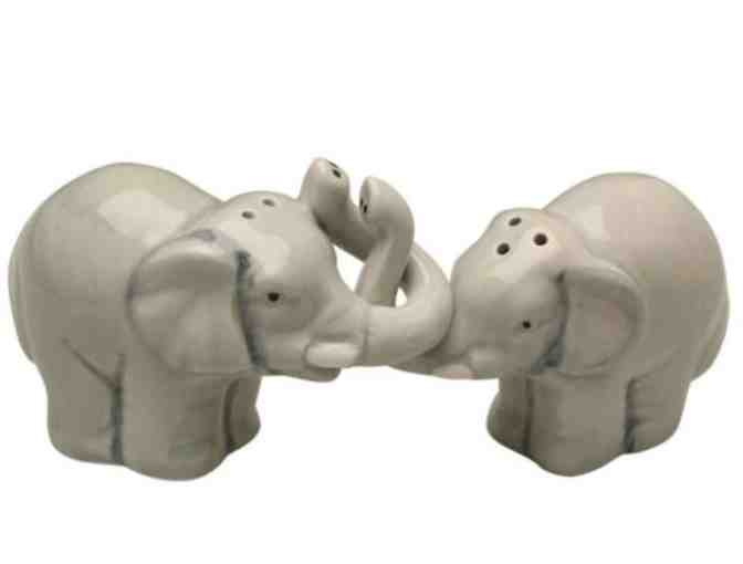 Hugging Elephants Salt & Pepper Shaker Set