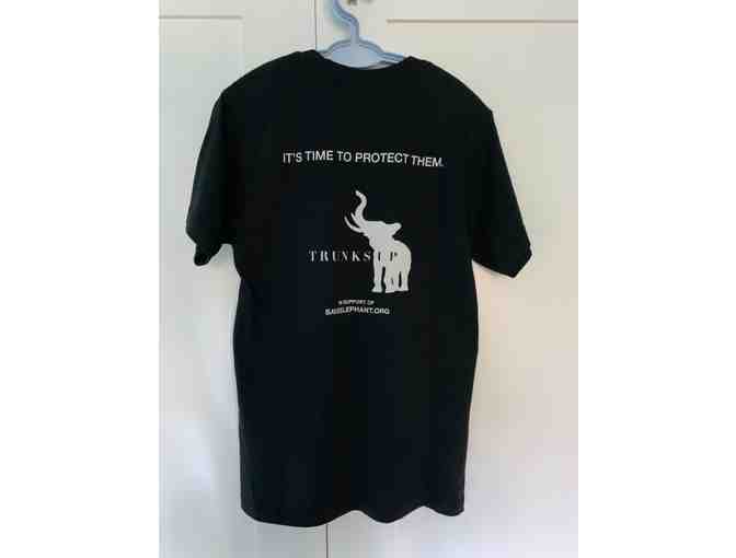 Save The Elephant / Trunks Up - T-Shirt