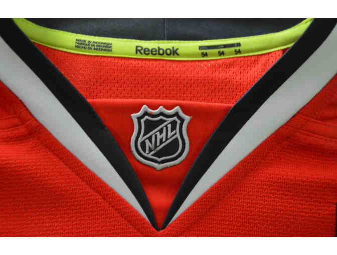 #19 Jonathan Toews Blackhawks Autographed Game Model Jersey with Team COA