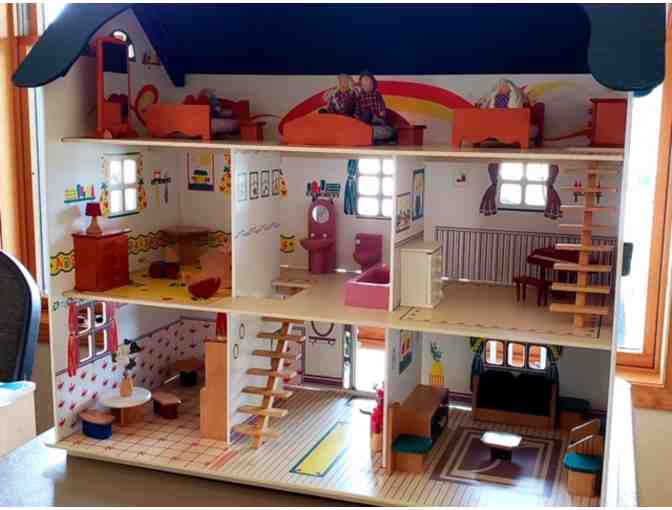 Doll House with furnishings