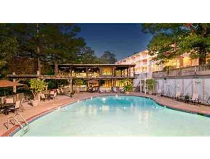 Ozark Mountain VIP Package- Best Western Inn of the Ozarks and Great Passion Play Tickets - Photo 2