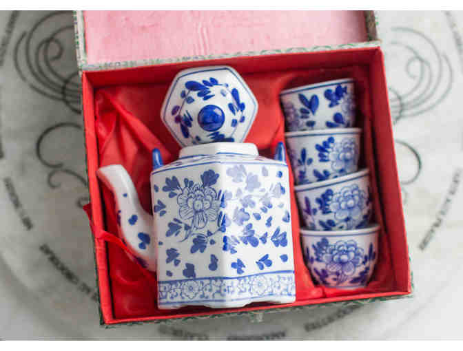 Vintage Chinese Floral Tea Service & Tea Sampler