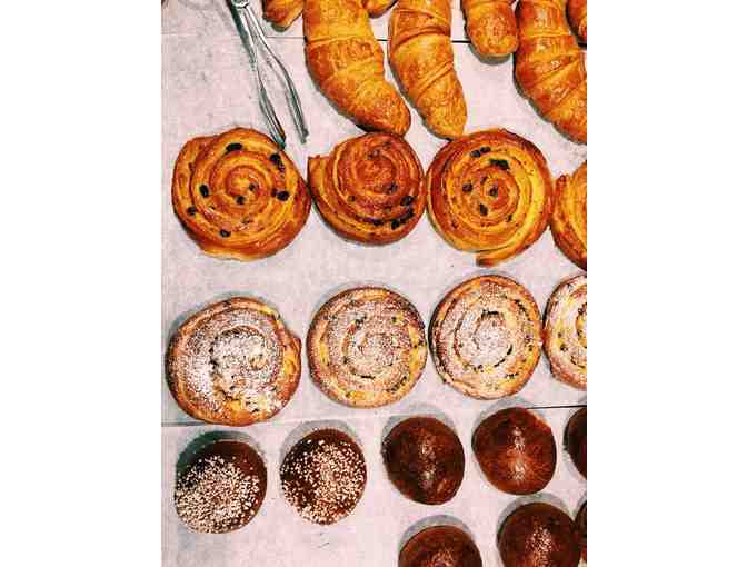 $200 Gift card at Les Gourmands Bakery