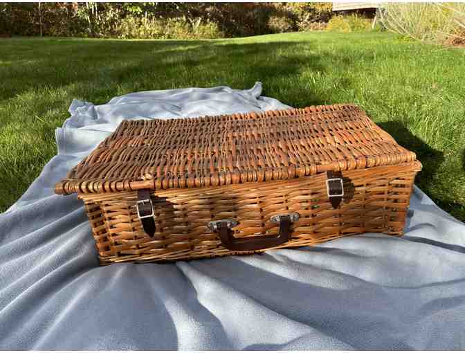 Picnic Basket for Four by Optima of England