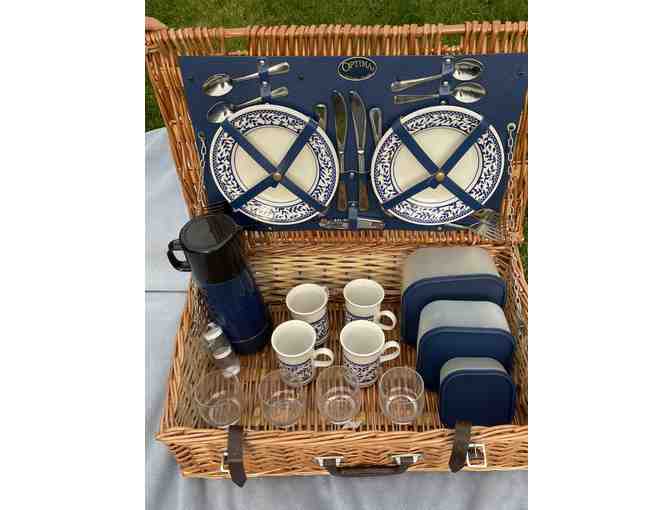 Picnic Basket for Four by Optima of England