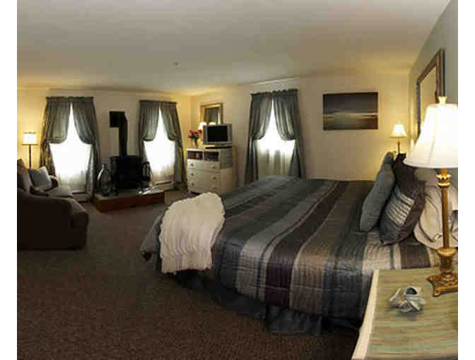 Romantic Overnight at the Lamb and Lion Inn, Barnstable