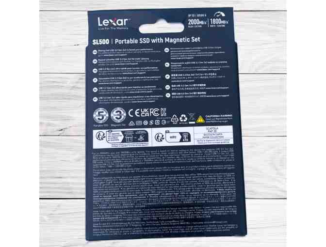 Lexar SL500 2 TB Mag-Lock SSD - 20 Gbps / 2000 MB/s