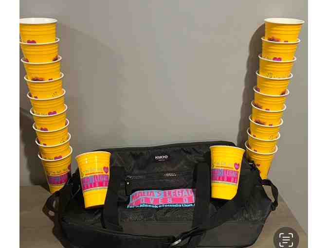 Cup Pong Set | Igloo Cooler Bag | Malia Limited Edition