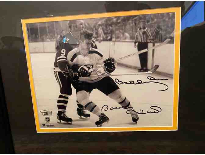 BOBBY ORR AND BOBBY HULL 8 x 10 AUTOGRAPHED AND FRAMED PHOTO