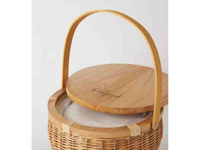 "BEACH PEOPLE" RATTAN BASKET COOLER WITH WINE, WATER, AND GOODIES! - Photo 8