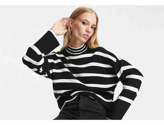 "ONLY" BRAND HIGH NECK SWEATER IN BLACK AND WHITE STRIPE - WOMEN'S EXTRA LARG - Photo 1