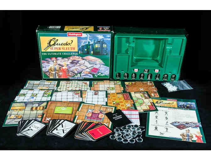 Vintage Cluedo Super Sleuth Board Game -- RARE