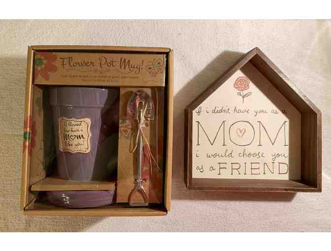 Mom Sign and Flower Pot Mug