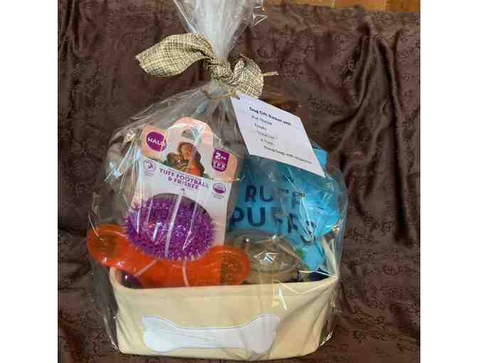 Dog Gift basket with treats and toys - Photo 1