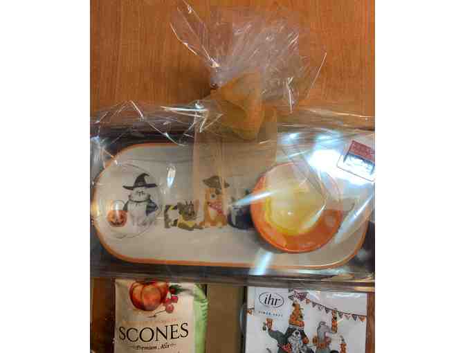 Gunston Hall - Fall Goodie Basket with 6 admission passes