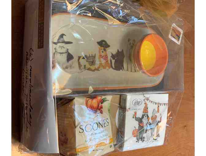 Gunston Hall - Fall Goodie Basket with 6 admission passes