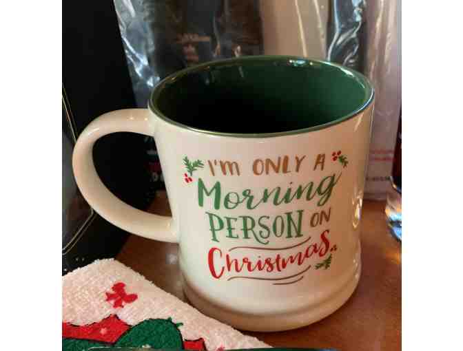 FOHA White Christmas Wine basket