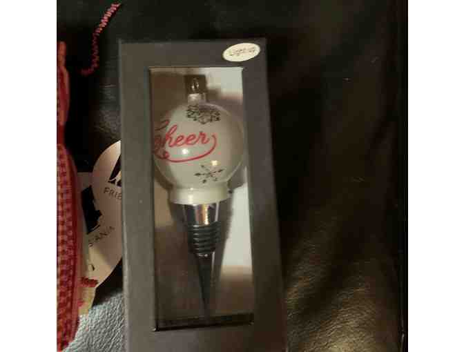 FOHA Holiday Cheer Wine basket