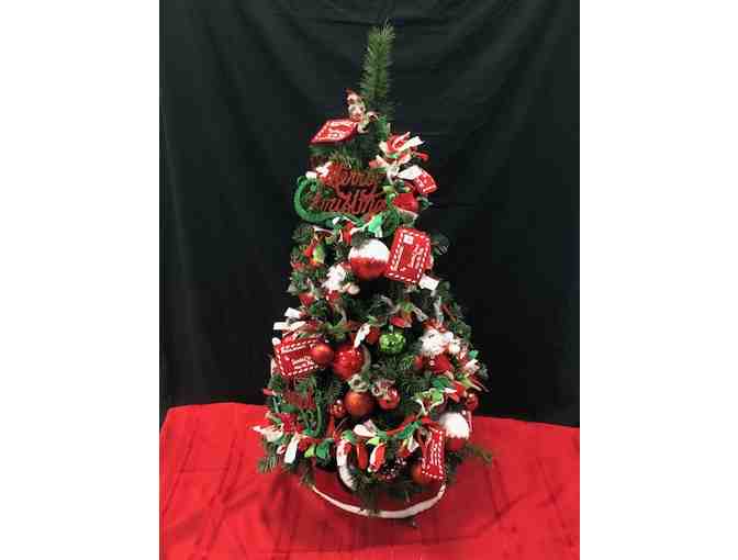 'Santa Claus is Coming to Town' Holiday Tree