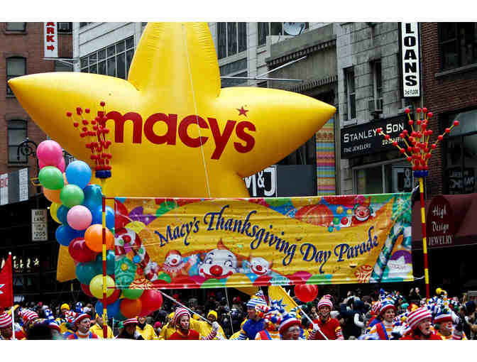 Macy's Thanksgiving Day Parade 2020 VIP Premier Indoor Viewing Location w/ Brkfast for Two