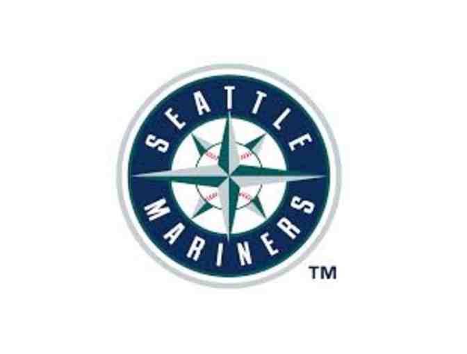 Mariners vs Astros 4/27/2016 *GREAT SEATS BEHIND 1ST BASE BALL GIRL*