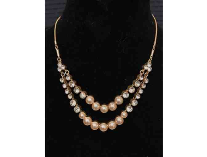 Pearlized Multistrand Necklace *goldtone*