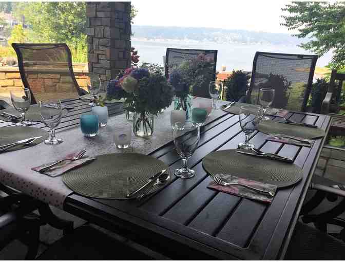 Progressive Lake Sammamish Dinner for 10 by Boat!