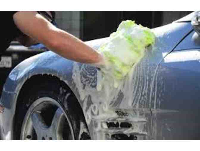 CLEAN CAR!!! Car Wash and Vacuum 4X/Year **AWESOME**