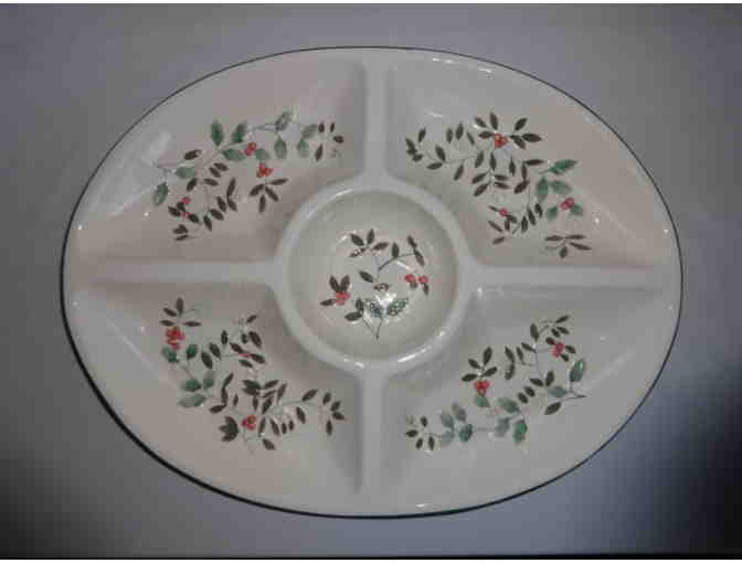 Winterberry Five Section Oval Server
