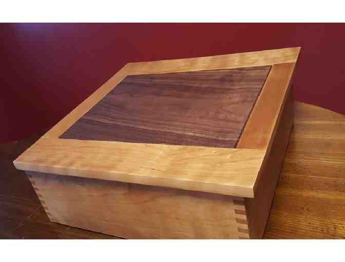 Handmade Wine Presentation Box with 3 Bottles of Wine