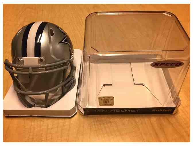 Hall of Famer Roger Staubach Autographed Mini-Helmet