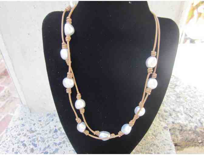 Pearl and Leather necklace