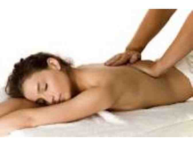Two 1-hour massages at your home or villa!